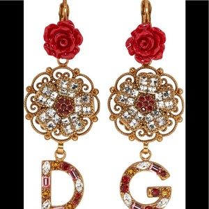 Looking for these earrings